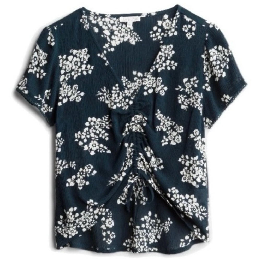 Patrons of Peace Camira Tunnel Detail Top Floral & Flirty B&W V-Neck - Size XL